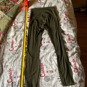 Lululemon nulu cropped tights